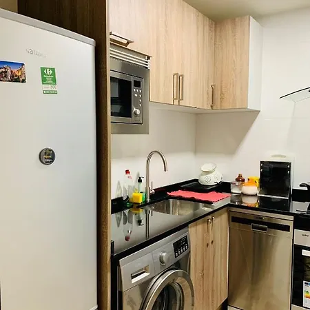 Piso Recien Reformado Y Con Buena Ubicacion Apartment *