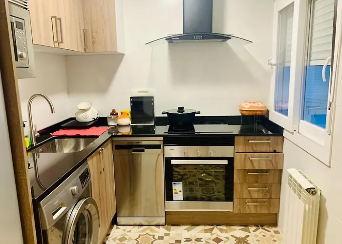 Piso Recien Reformado Y Con Buena Ubicacion شقة